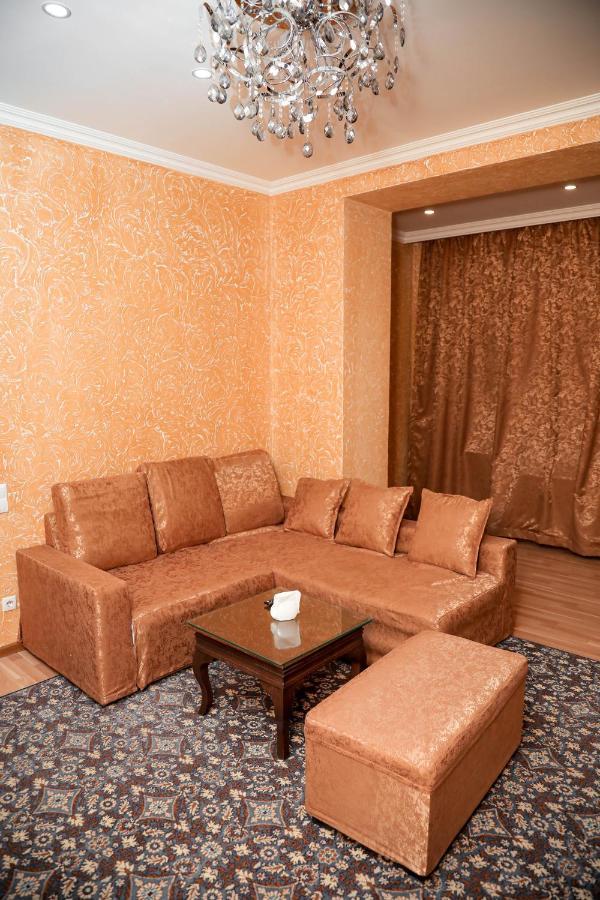 Armon Apart Hotel Khujand Esterno foto
