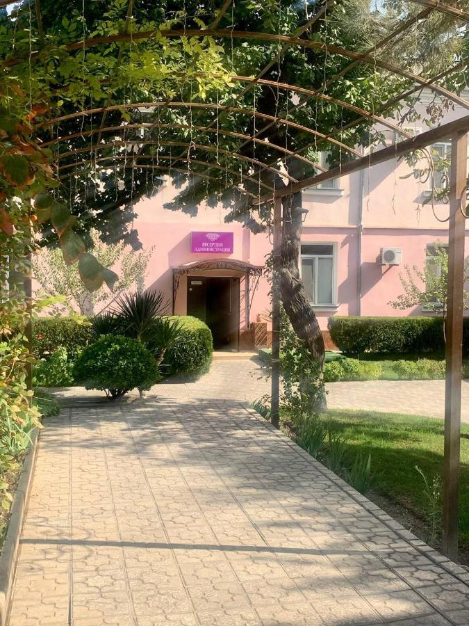 Armon Apart Hotel Khujand Esterno foto