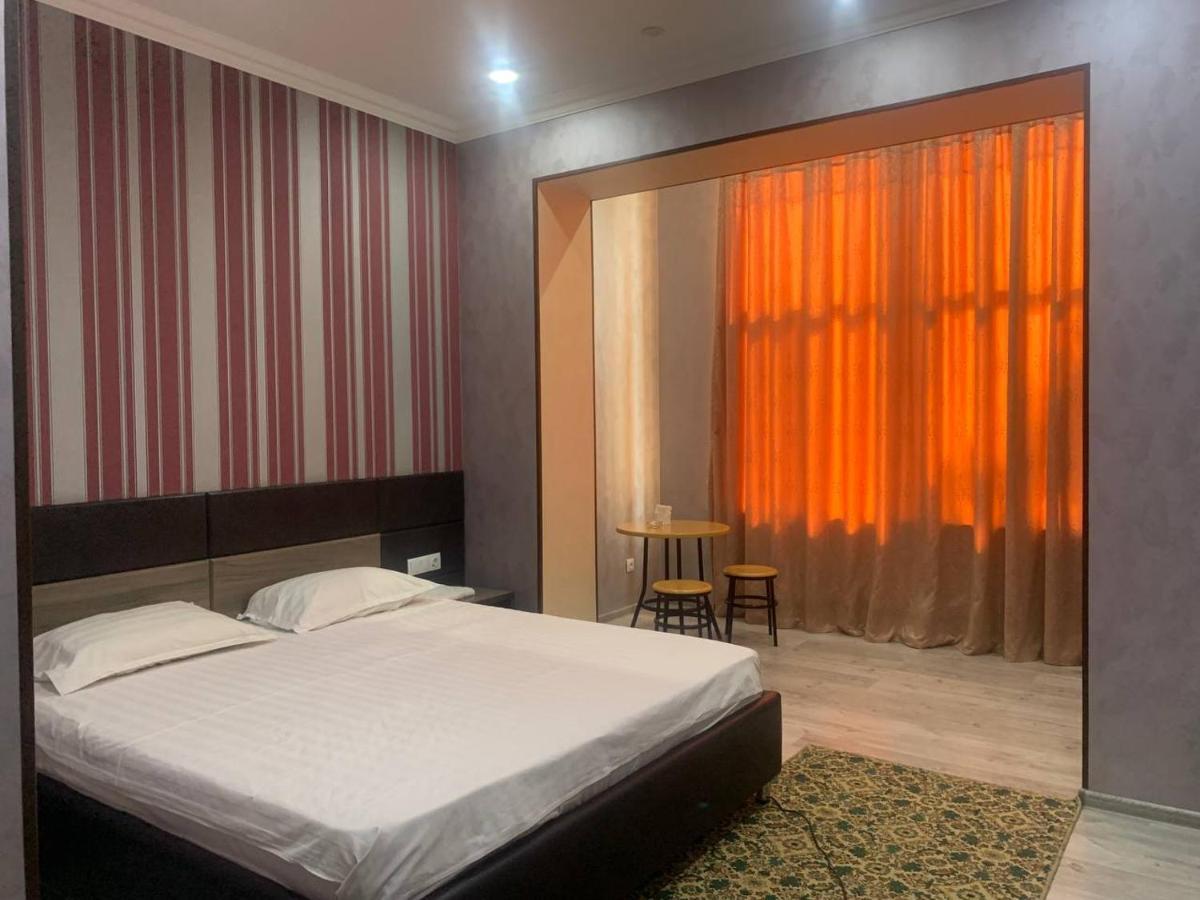 Armon Apart Hotel Khujand Esterno foto