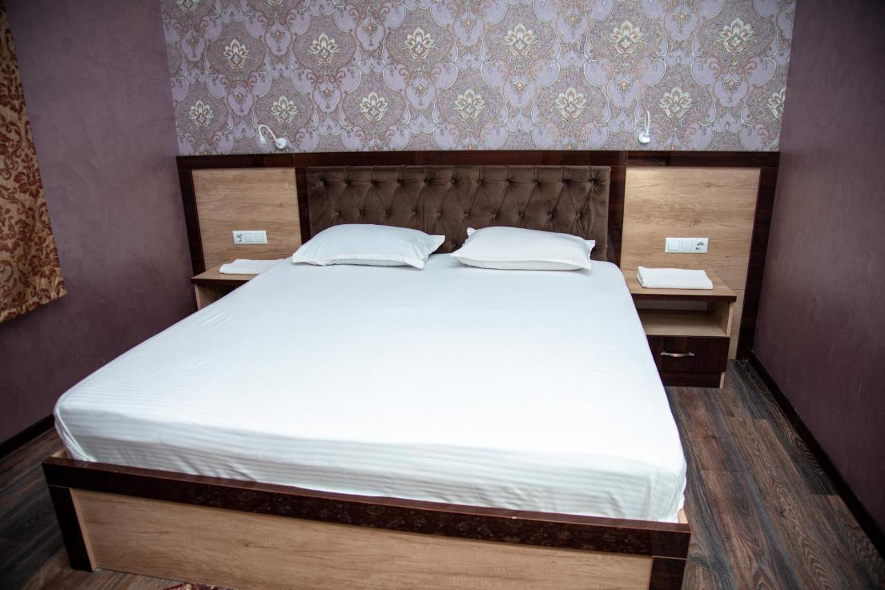 Armon Apart Hotel Khujand Esterno foto