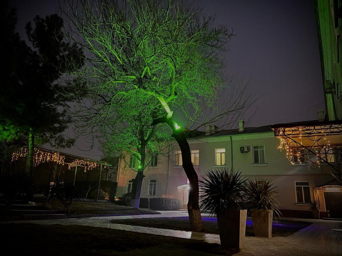 Armon Apart Hotel Khujand Esterno foto