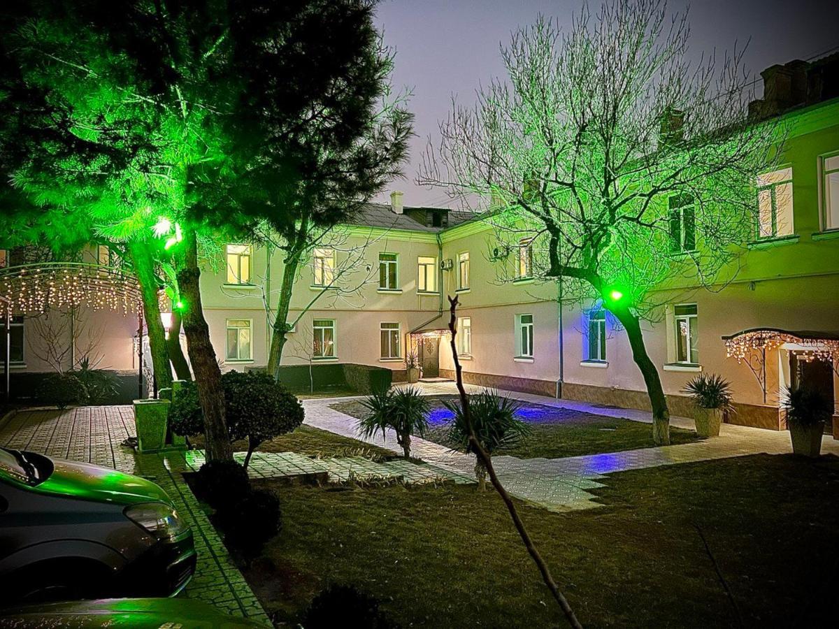 Armon Apart Hotel Khujand Esterno foto