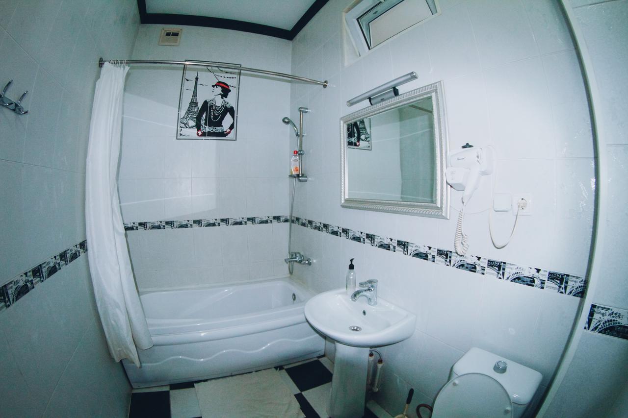 Armon Apart Hotel Khujand Esterno foto