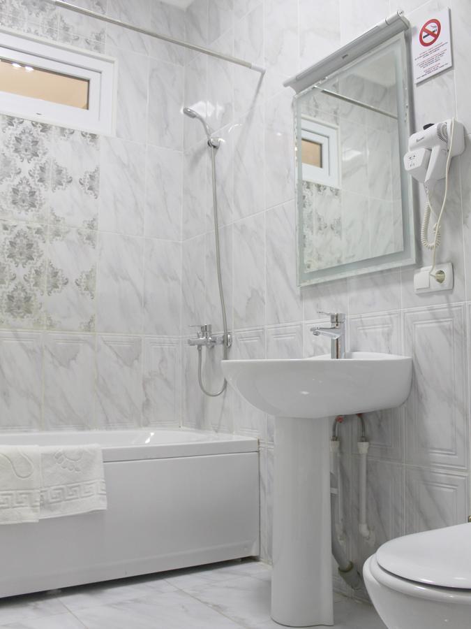 Armon Apart Hotel Khujand Esterno foto