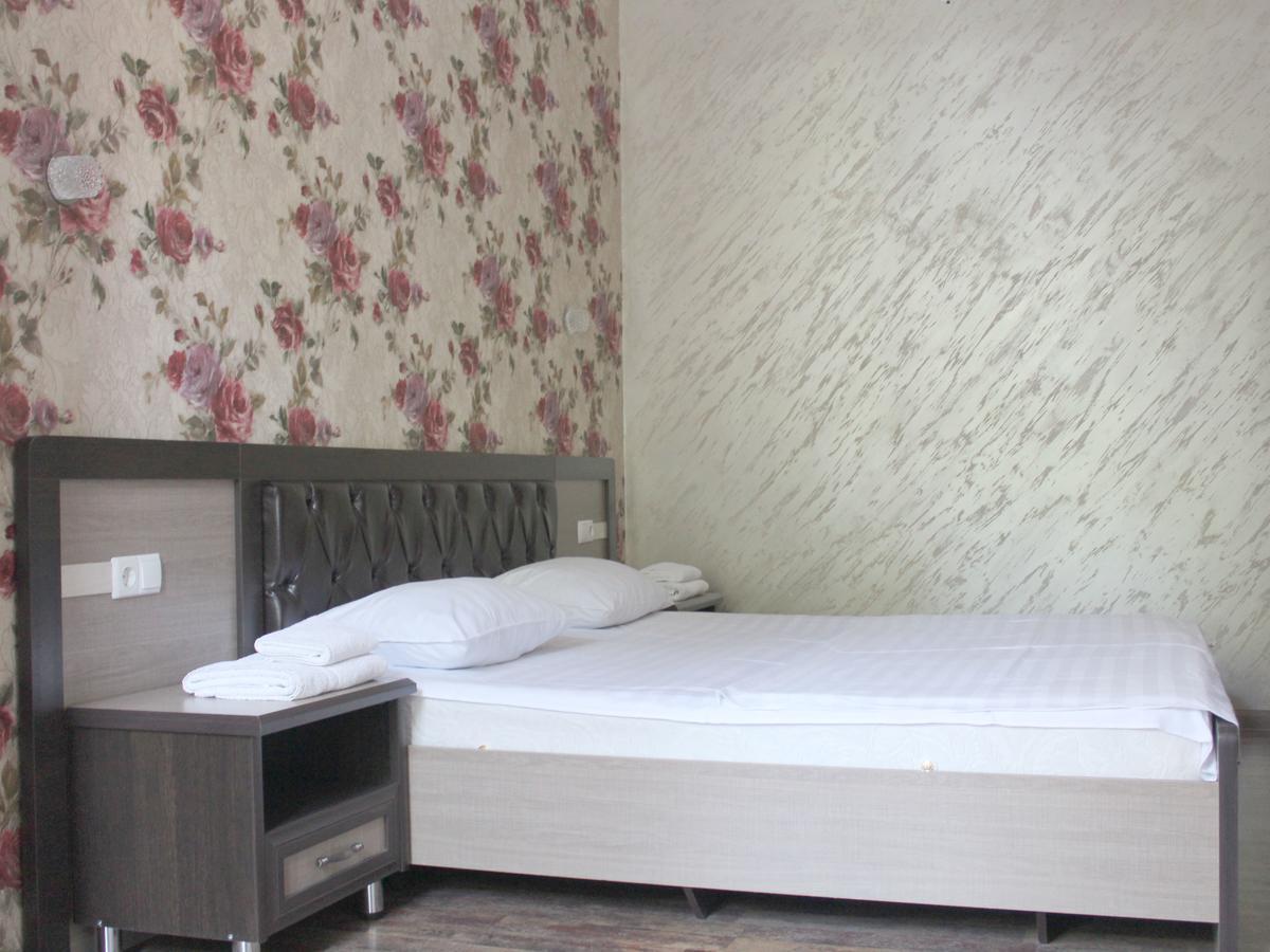 Armon Apart Hotel Khujand Esterno foto